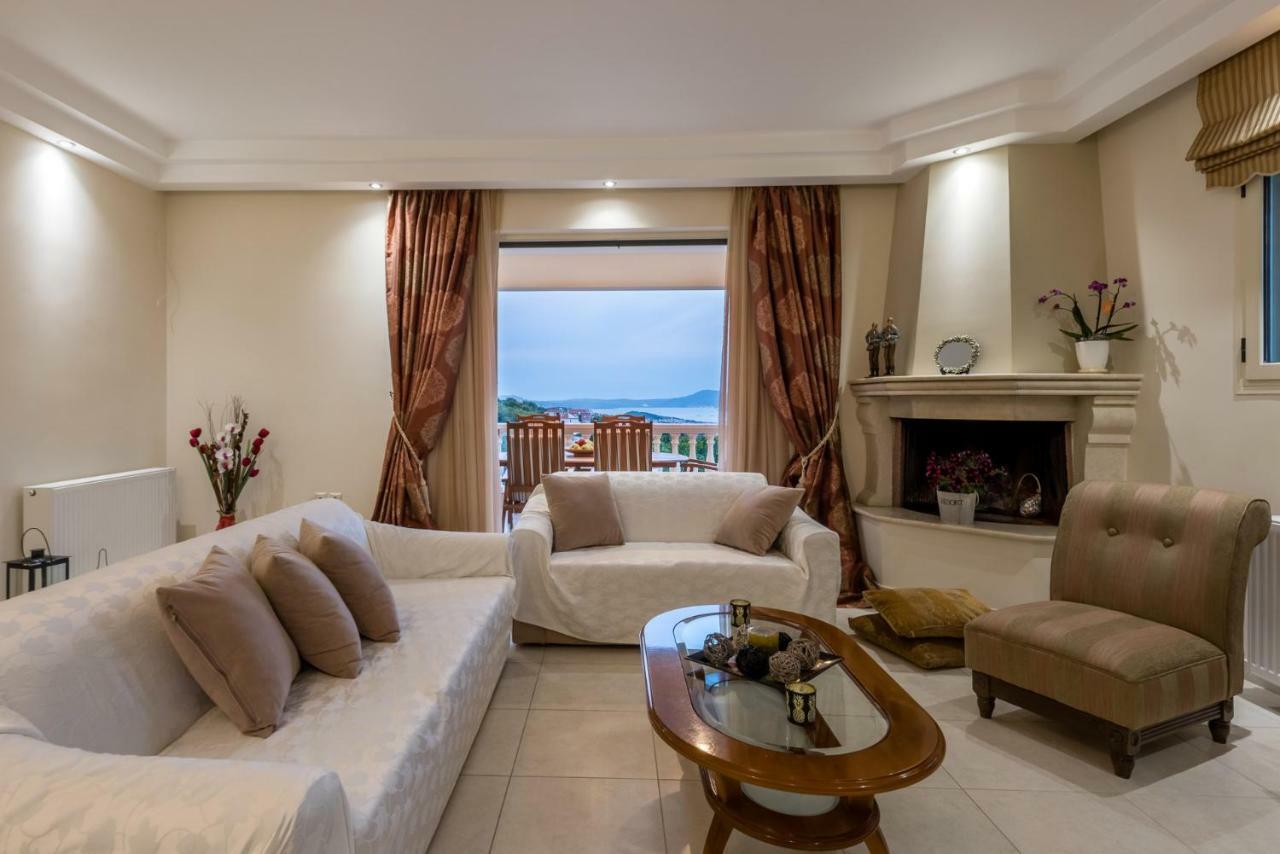Adelinas' Apartment Αργοστόλι Εξωτερικό φωτογραφία