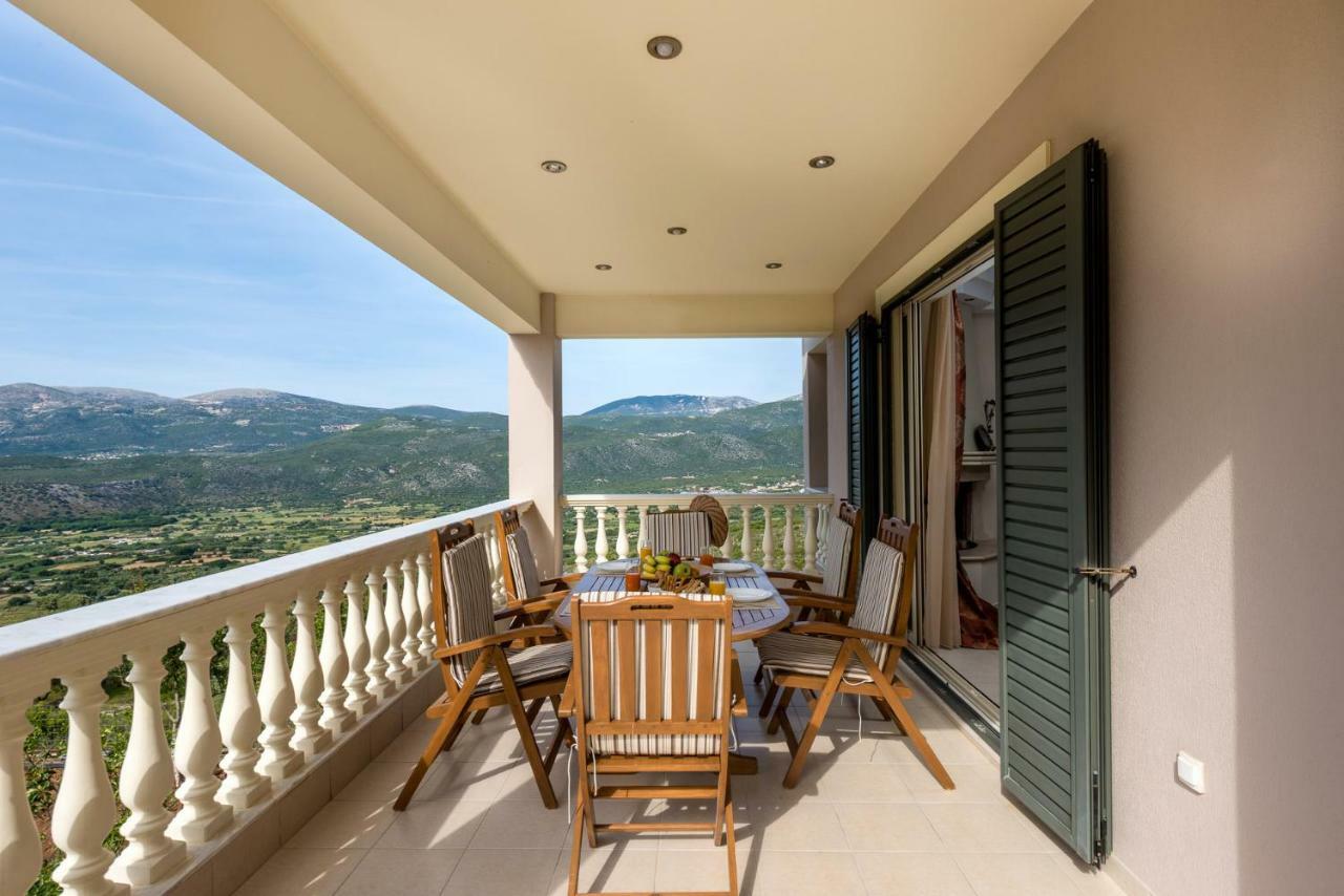 Adelinas' Apartment Αργοστόλι Εξωτερικό φωτογραφία